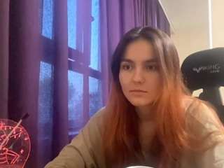 GlaydsDibiasi nude is waiting to chat with you live for FREE
