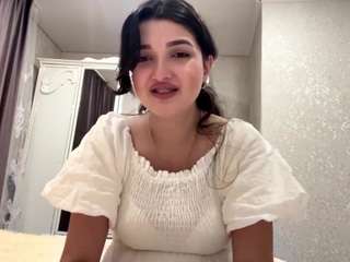 Izzabel nude is waiting to chat with you live for FREE