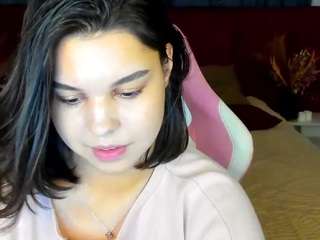 JasmineBur-ke nude is waiting to chat with you live for FREE