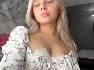 JosefinaTraficante nude is waiting to chat with you live for FREE