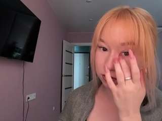 Latashia nude is waiting to chat with you live for FREE
