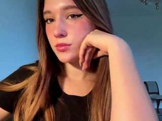 LaurenceSprang nude is waiting to chat with you live for FREE