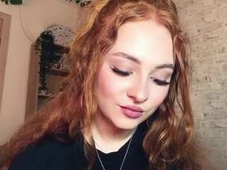 MariGlau nude is waiting to chat with you live for FREE