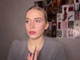 MarylouSharpe nude is waiting to chat with you live for FREE