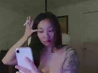 Trvnkitty nude is waiting to chat with you live for FREE
